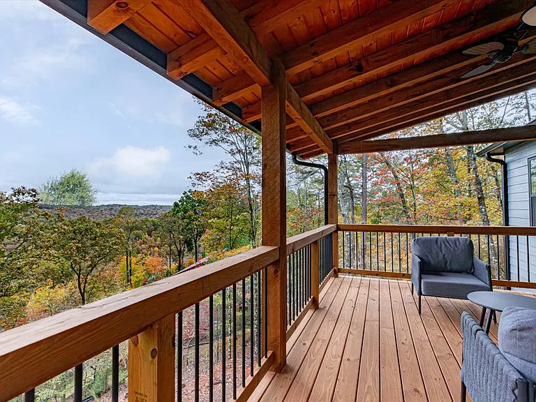458 Palisade Dr — Photo 92