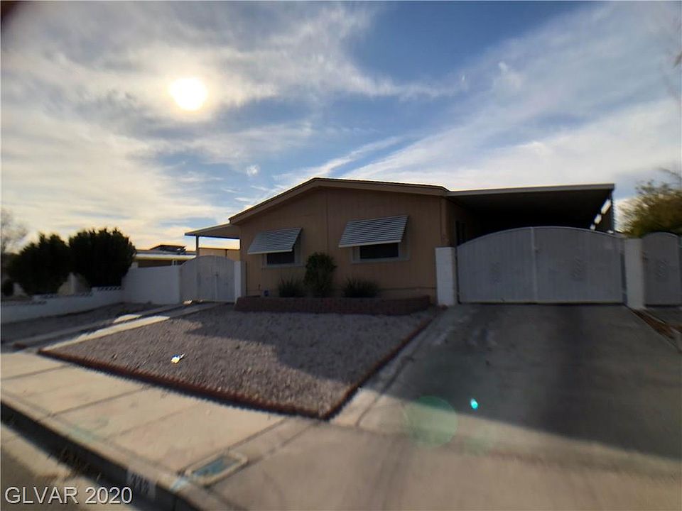 1st image of 335 Sir George Dr