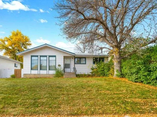 19 NE Greenbrook Way E, Brooks, AB T1R 0J2