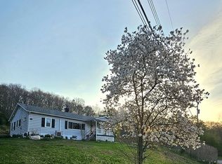 171 Bluestone Blvd, Matamoras, PA 18336