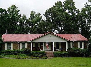 228 Snake Hill Rd, Trussville, AL 35173