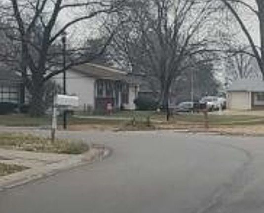 Exterior Neighborhood (street photo)