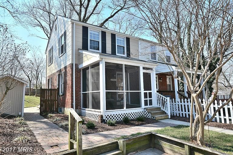 1st image of 2703 Farmington Dr