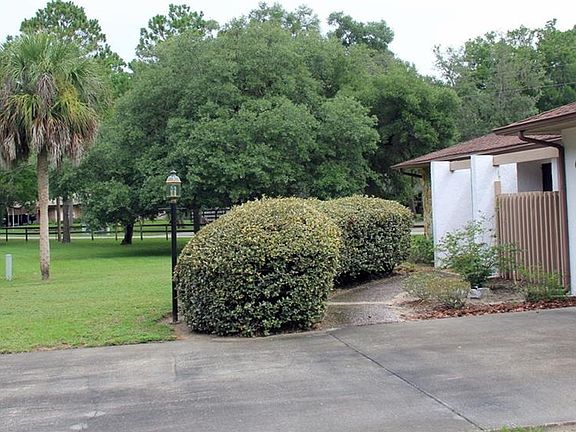 4th image of 5101 S Blossom Dr