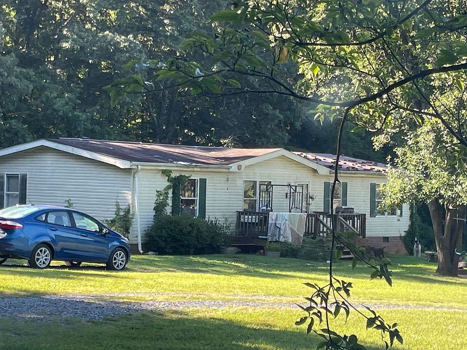 1st image of 155 Dogwood Hts