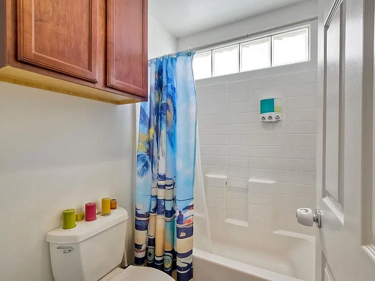 489 N Cleveland St — Photo 33