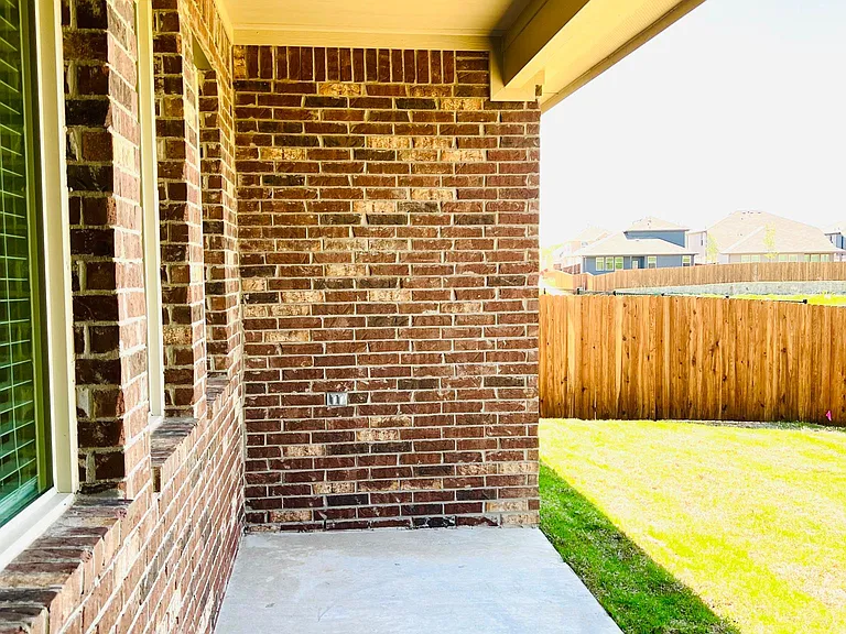 1105 Misty Brook Dr — Photo 19