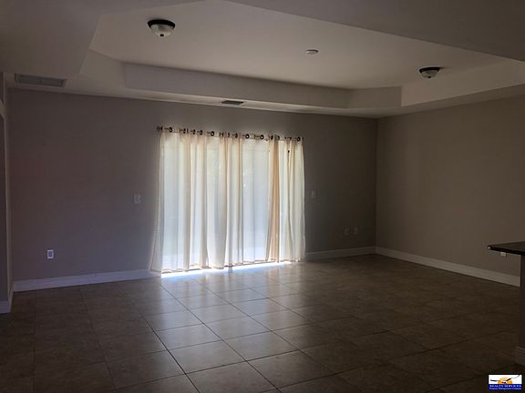 4th image of 11035 Smokey Dr
