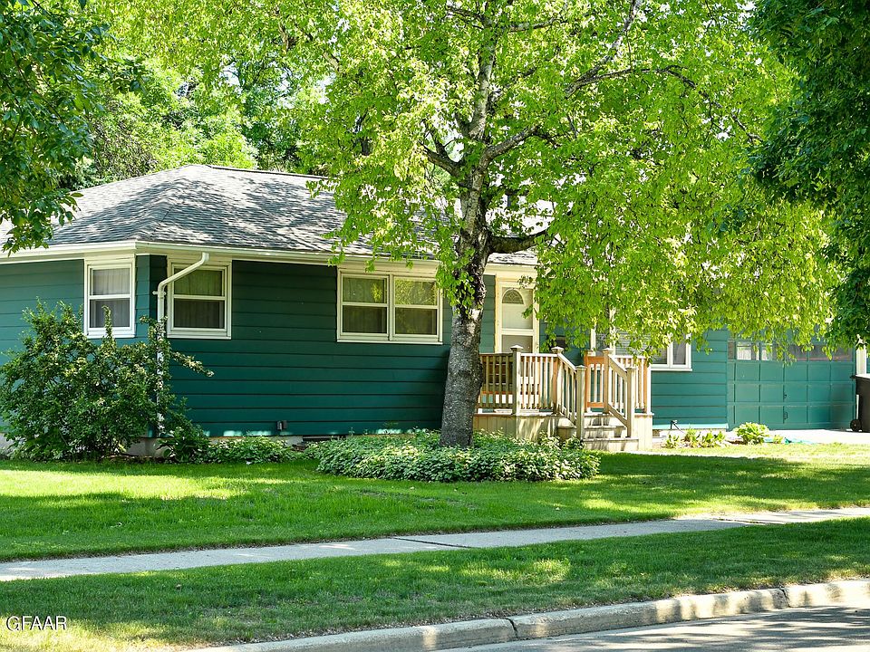 1st image of 2507 Clover Dr