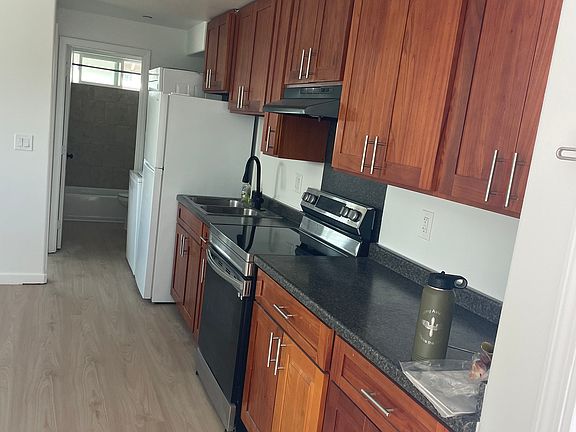 2nd image of 621 Wailepo St #201