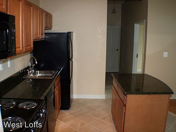 2nd image of 10 W Huron St Ste 304
