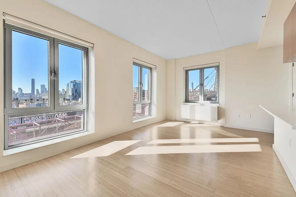 373 Wythe Avenue — Photo 1
