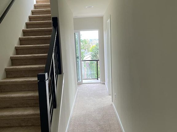 4th image of 16600 NE 85th St