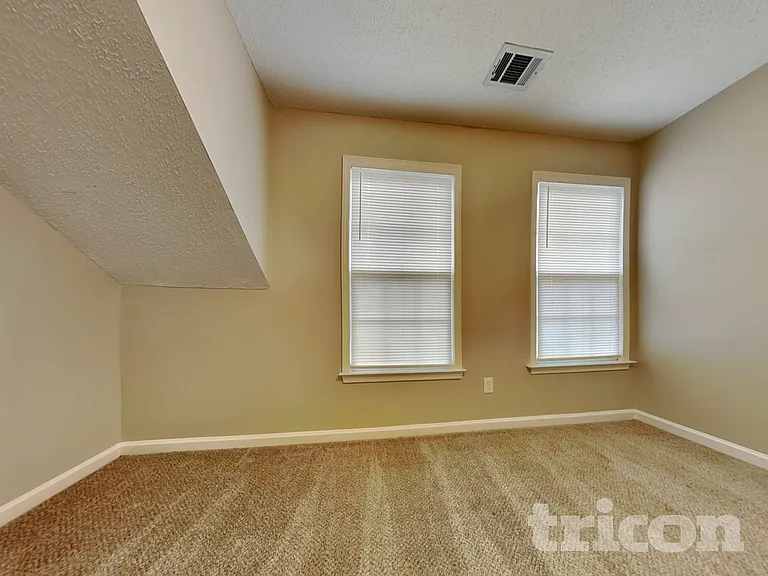 4309 Magnolia Path — Photo 11