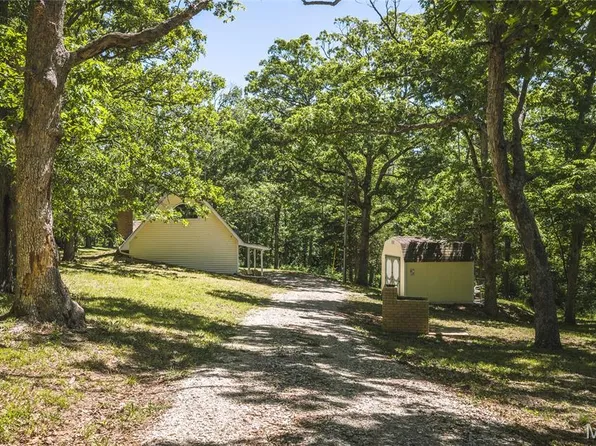 2034 Big Bear Rd, Cuba, MO 65453