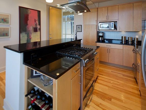 4th image of 199 S 5th St Suite 601