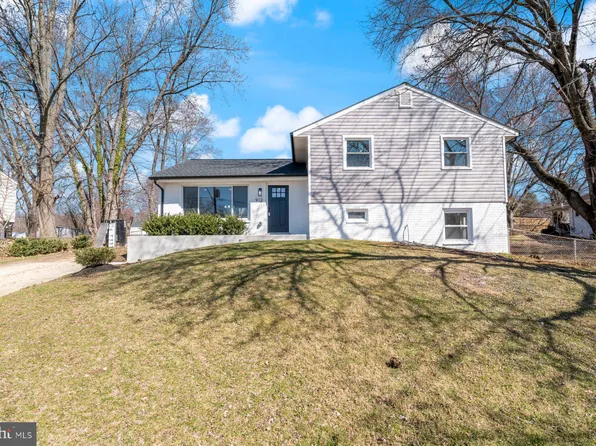 912 Logwood Rd, Capitol Heights, MD 20743
