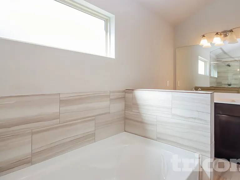 9838 Glen Brook Ln — Photo 10
