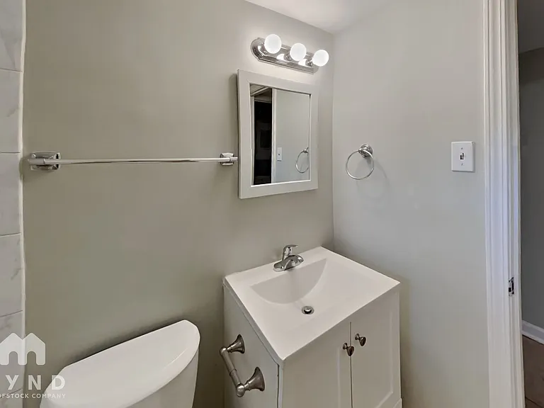 2715 Carriage Ln — Photo 17