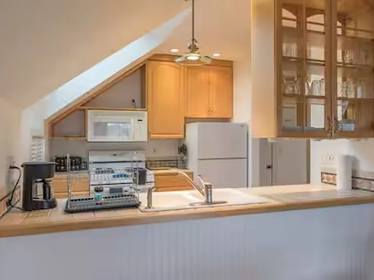 486 Cumberland Avenue — Photo 10