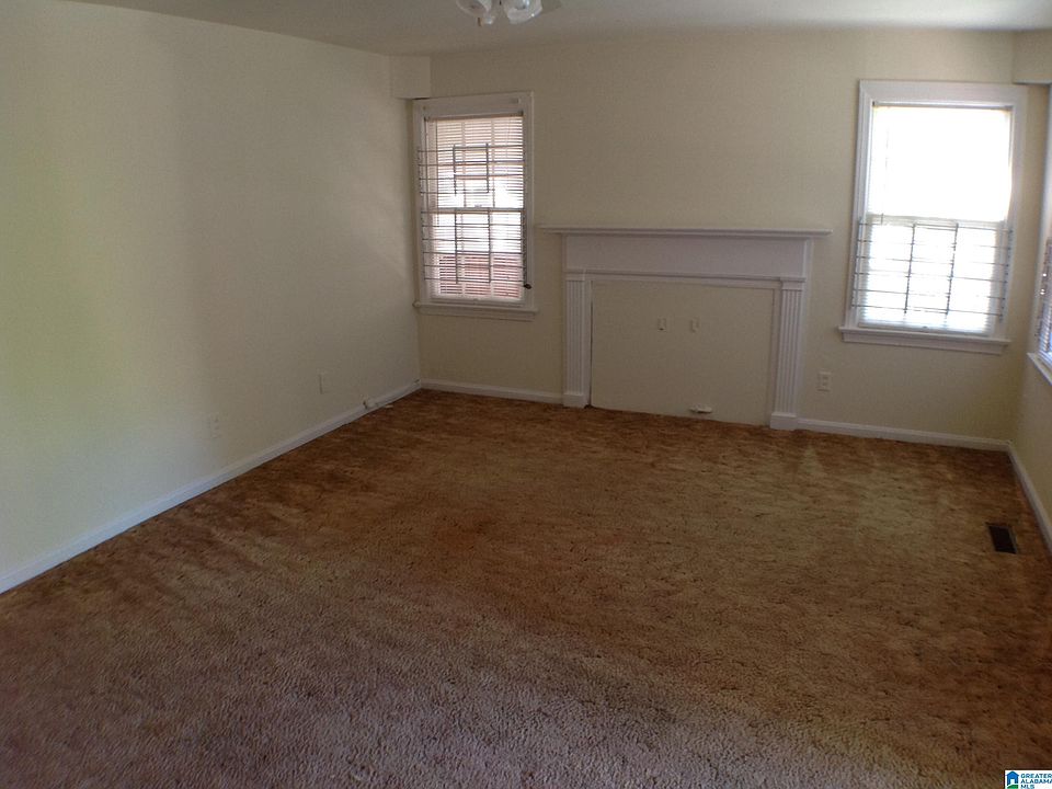 2nd image of 5021 43rd St N