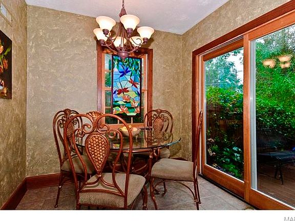 4th image of 35 Oleander Dr