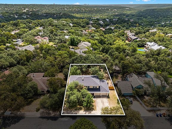 2nd image of 10107 Grand Oak Dr