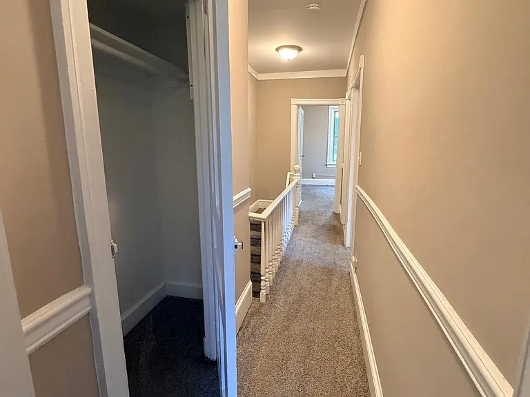 20 Laurel St — Photo 10