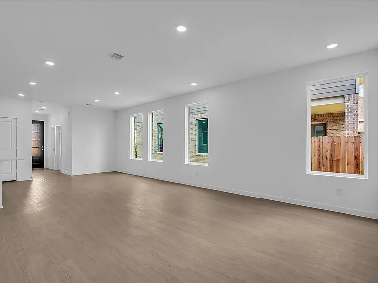 11688 Lazy Oak Creek Dr — Photo 13