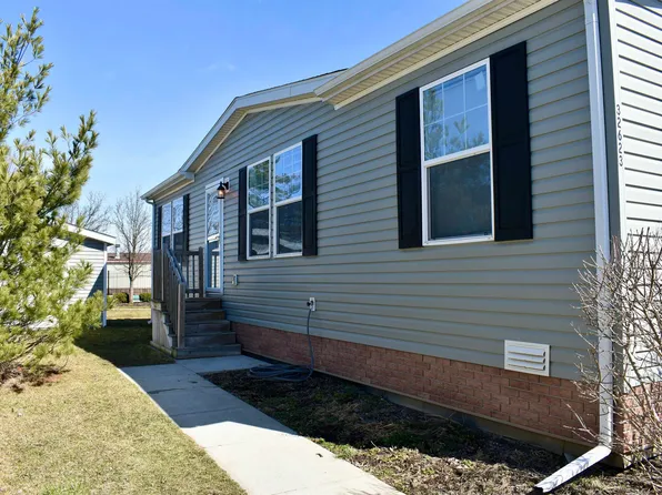 32623 N Cary Ln, New Haven, MI 48048