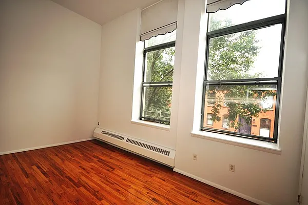 Rented by Corcoran | media 17