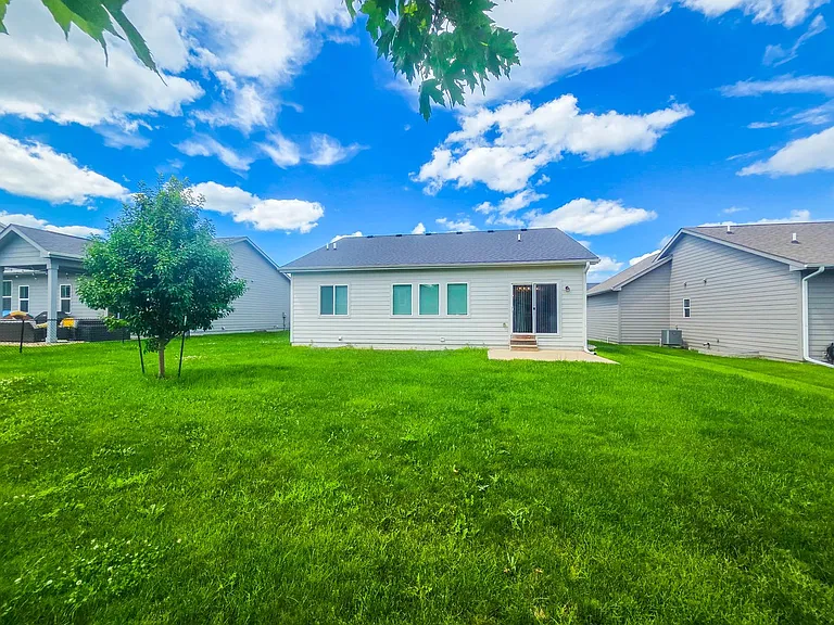 16656 Wilden Dr — Photo 15