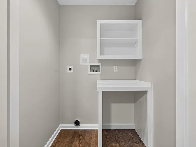 6232 Woodson Rd — Photo 43