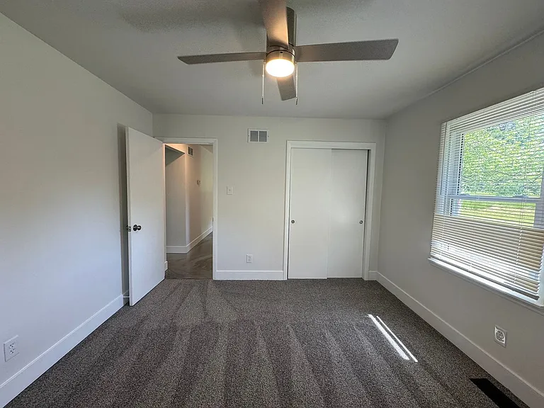 6550 S Old Village Rd — Photo 18