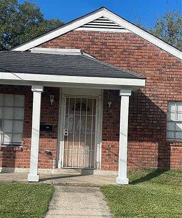 2nd image of 1471 Harrison Ave