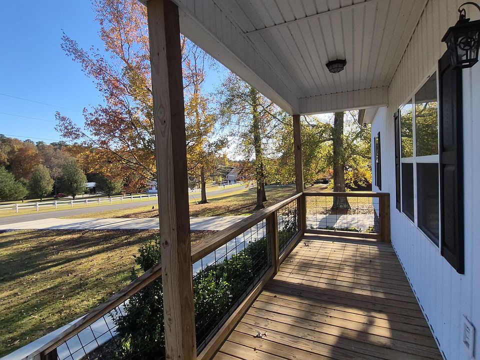 1st image of 110 Hess Dr