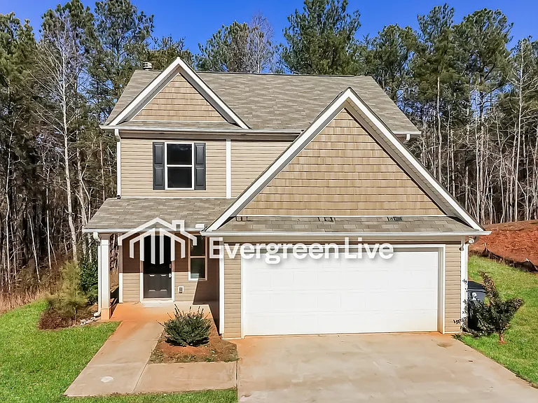 215 Cynthia Ct — Photo 1