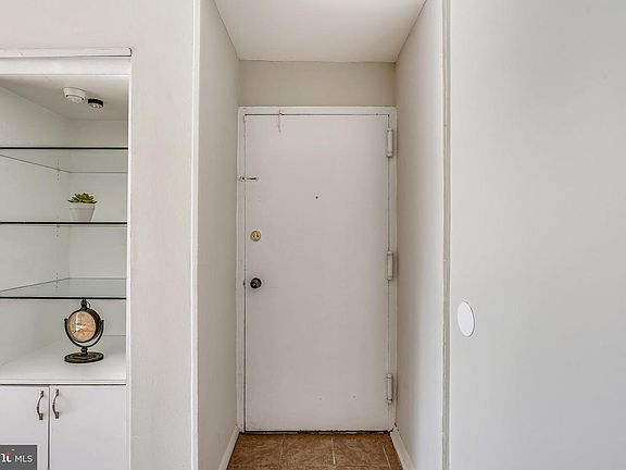 4th image of 100 Duvall Ln #14-102