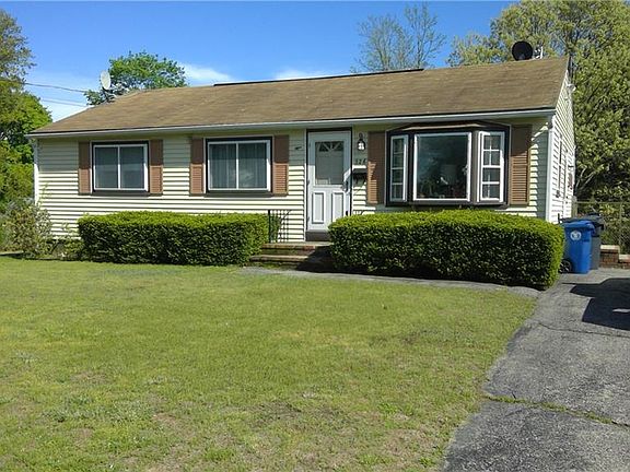 2nd image of 326 Easton Ave