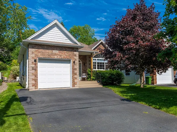 266 Summer Field Way, Halifax, NS B2W 6M7