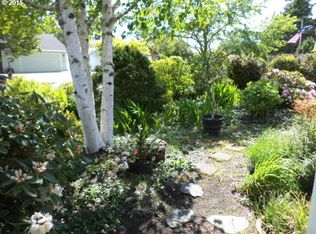 2095 23rd St, Florence, OR 97439