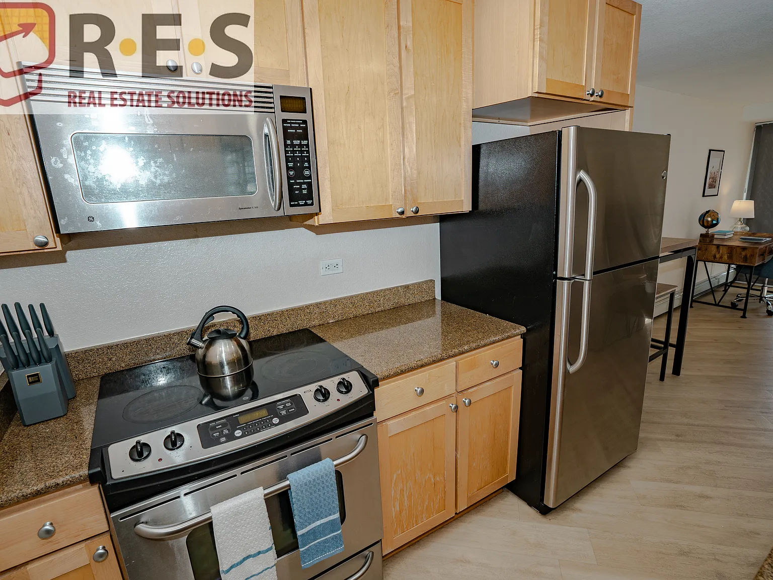 1 bed, 634 sqft, $1,899 — Photo 3