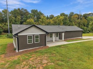 1524 McGuinn Dr, High Point, NC 27262