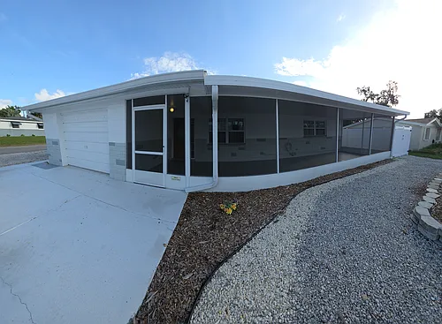 5005 Genesis Ave Photo 1