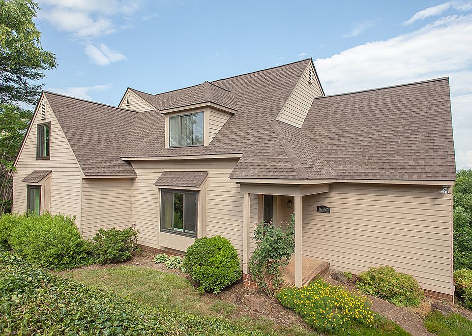 1662 Royal Oak Court