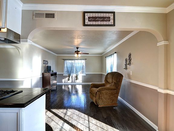 4th image of 4060 N Phillip Ave