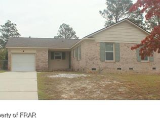 536 Deerpath Dr, Fayetteville, NC 28311