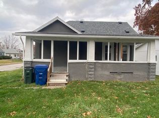 2715 Carey Ave, Davenport, IA 52803