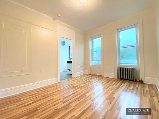 Rented by ZealEstate Group Inc | media 13