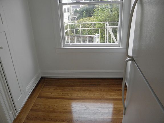 5th image of 3333 Broderick St APT 306